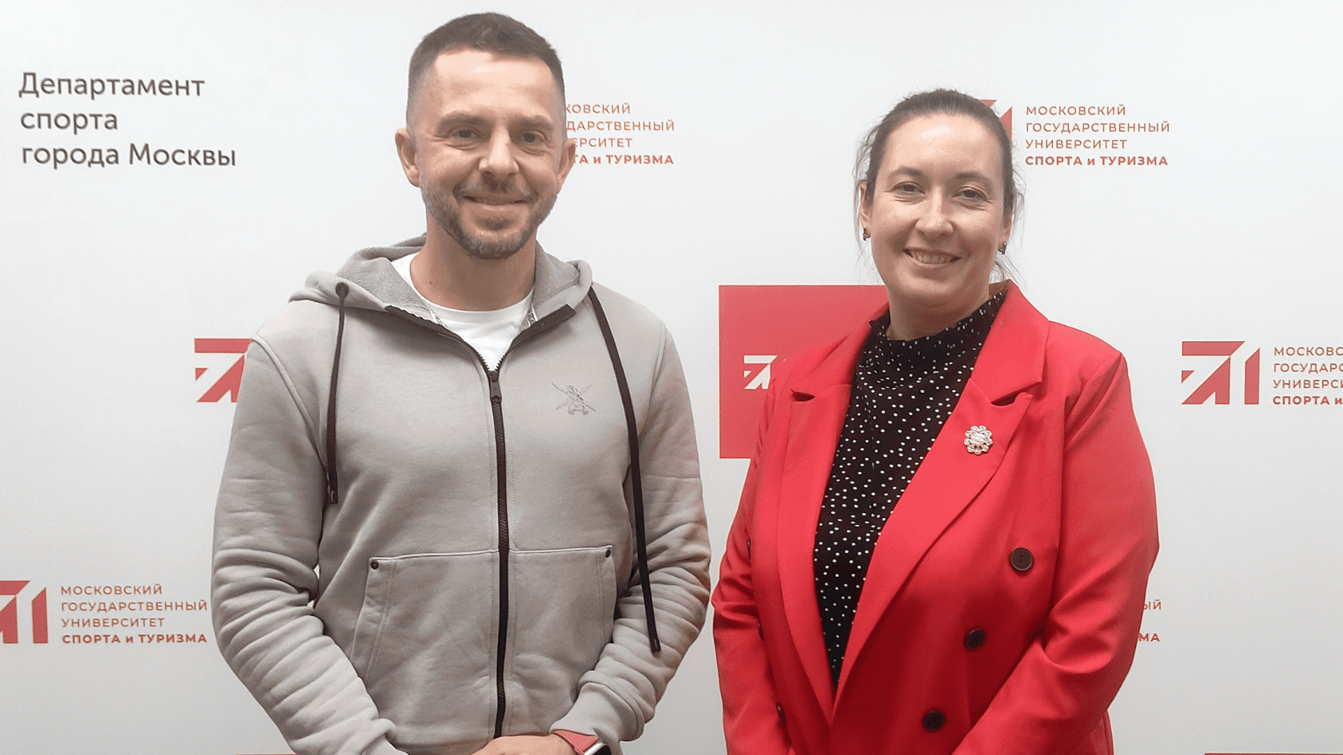 8 тренеров из г. Москва обучаются по специальности «Тренер по сквошу» в МГУСиТ